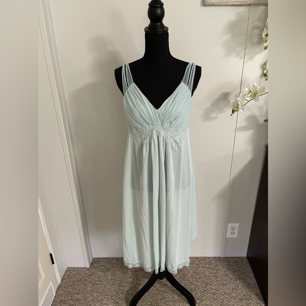 Vintage Van Raalte Chemise